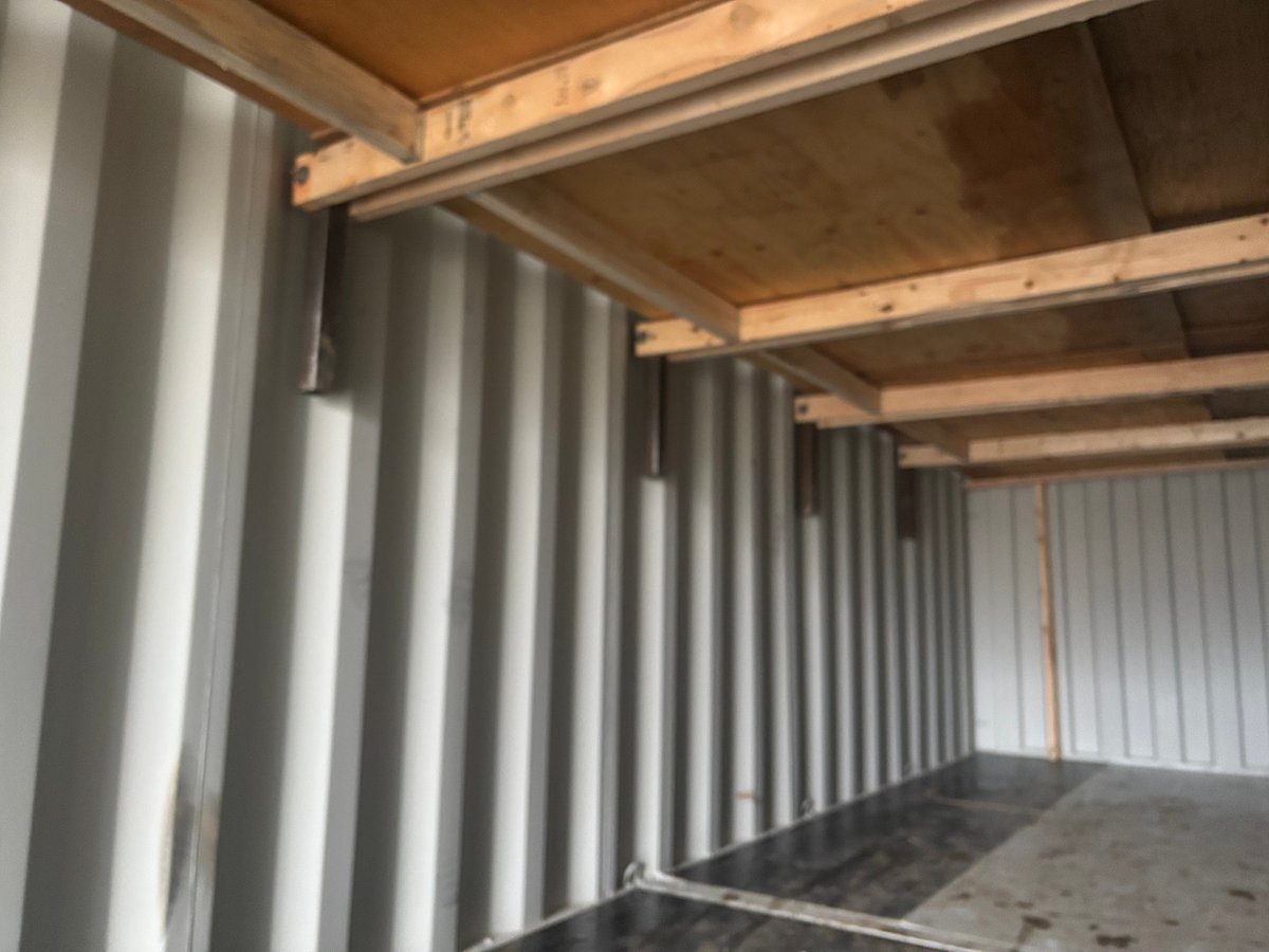 Organized two-tier storage system in a seacan